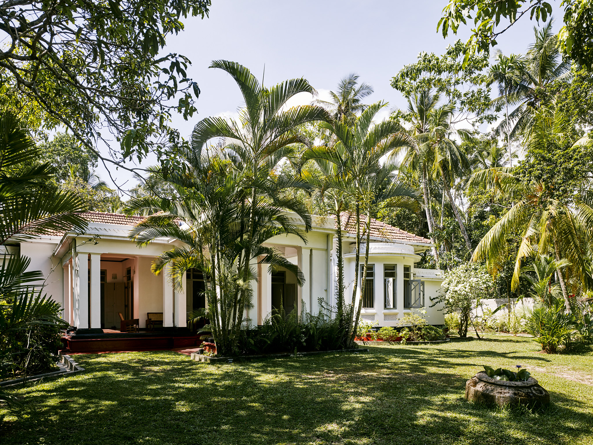 E15550 Alpa 050009 SCREEN